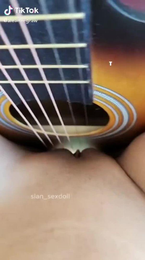 This nude TikTok girl is so talented she can play guitar with her pussy lips - FYPT