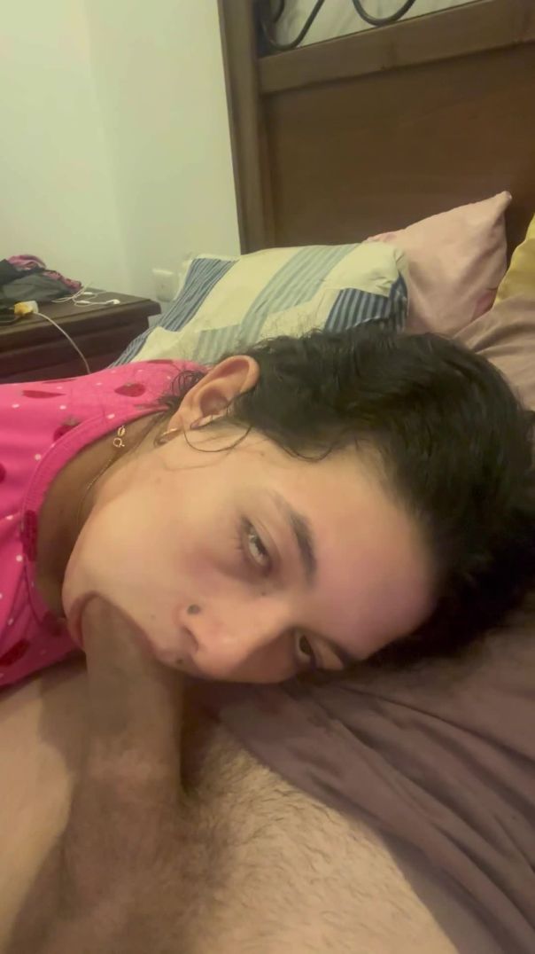 Brunette 18 Sucking